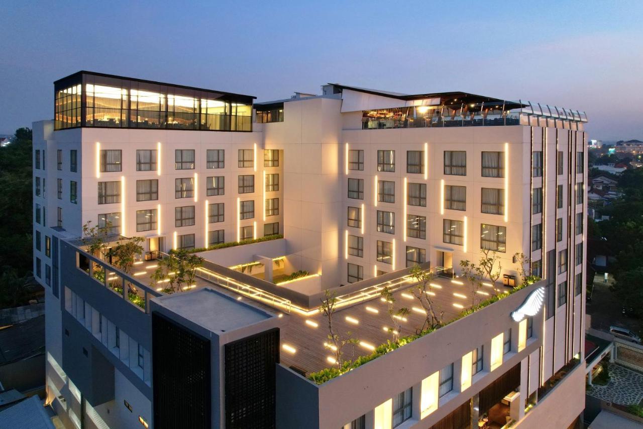 Hotel Aruss Semarang Exterior foto